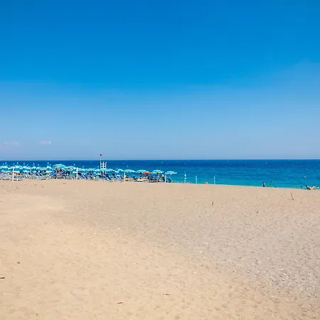 La Casa Di Anna Giardini-Naxos